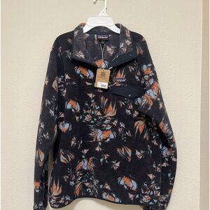 Patagonia quart zip pullover